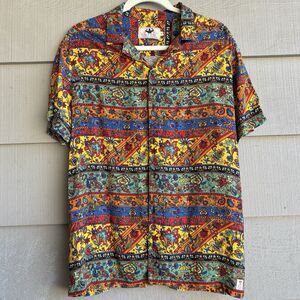 Hunky Trunks Mens Shirt M Boho Floral Paisley Print Button Up Short Sleeve Retro